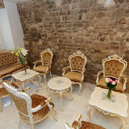 מלון Heritage Diocletian 4*